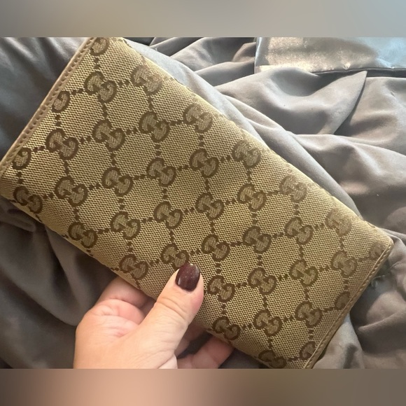 Gucci Wallet - Picture 7 of 8